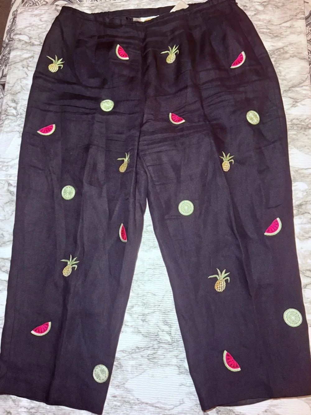 Talbots Women Black Embroidered Fruit Irish linen 16 W Plus - Picture 1 of 7